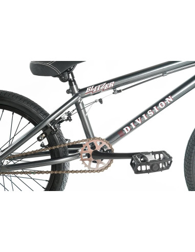 2021 Division Blitzer 18 Metal Grey