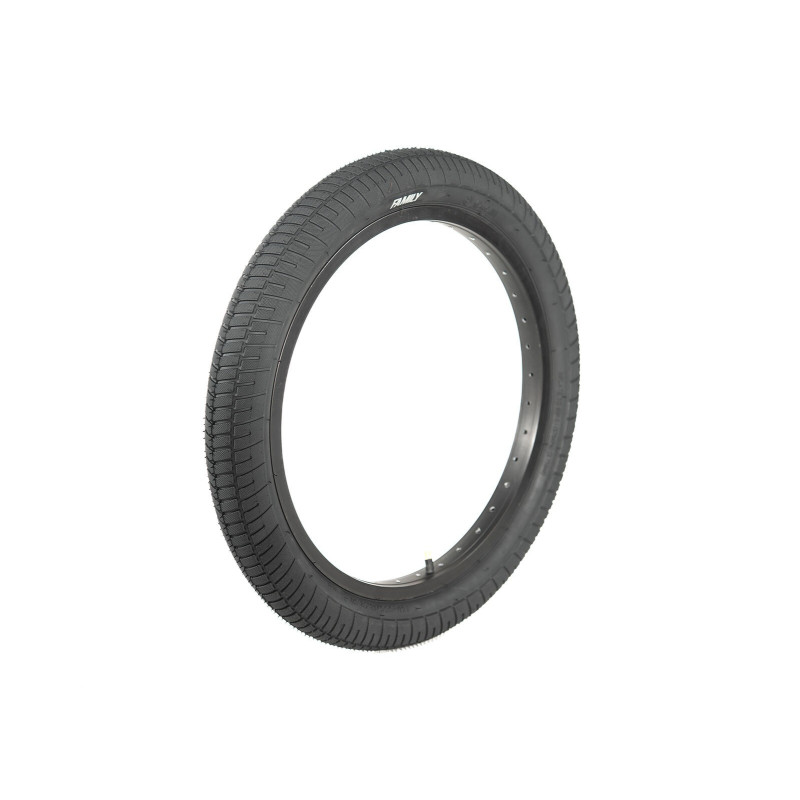 Family F641 Tyre 18" x 2.3" Black